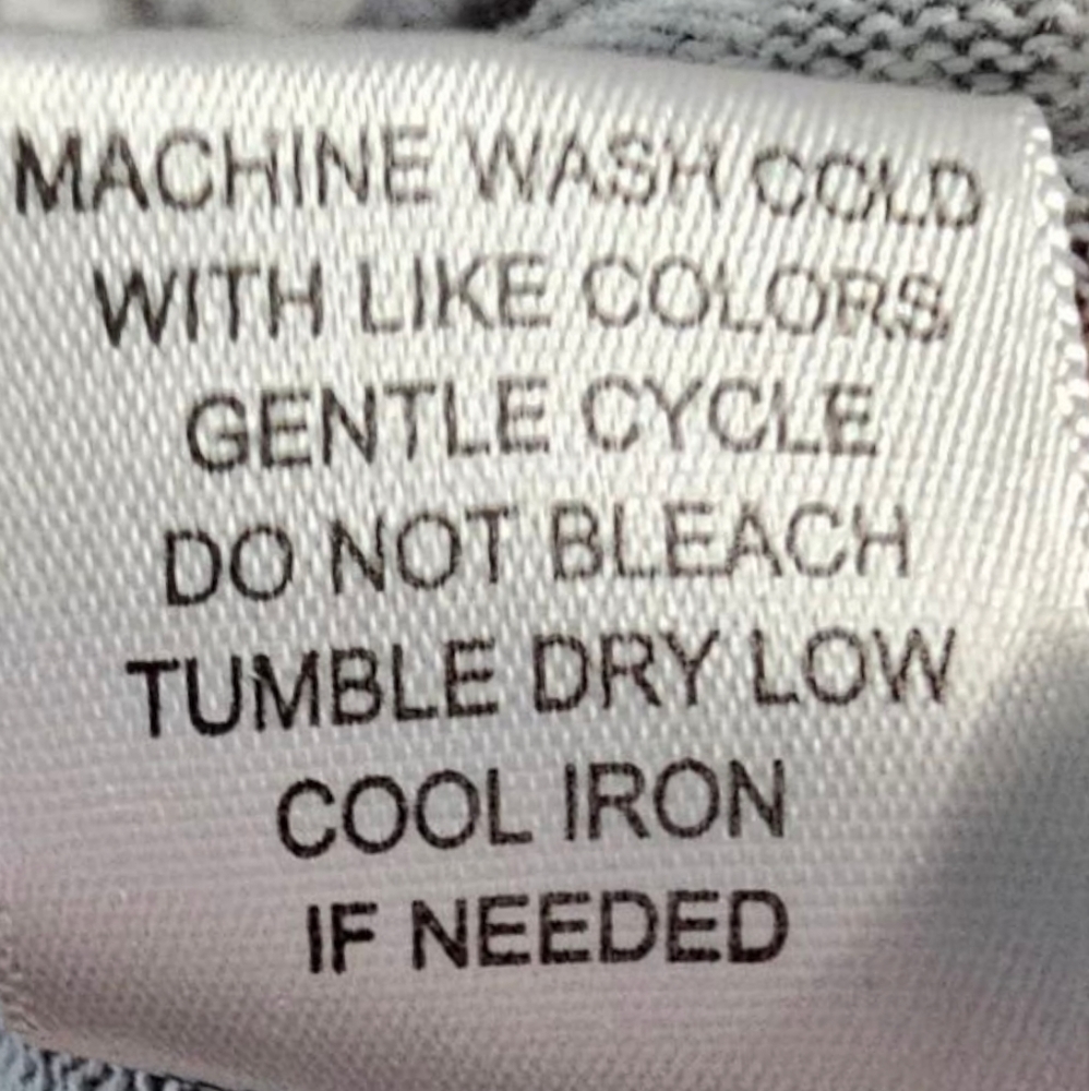 Adrienne Vittadini - Gray & White Chevron Studded Shoulders Batwing Long Sleeve​ - Picture 7 of 9